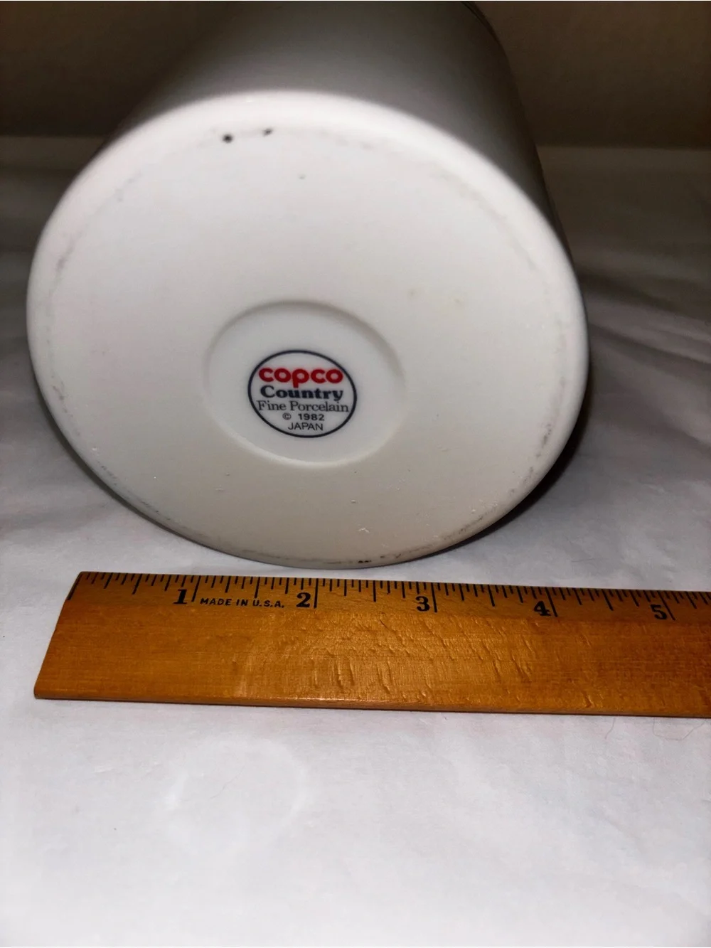 1982  Copco   COUNTRY   White Porcelain Kitchen Utensil Holder Crock  JAPAN